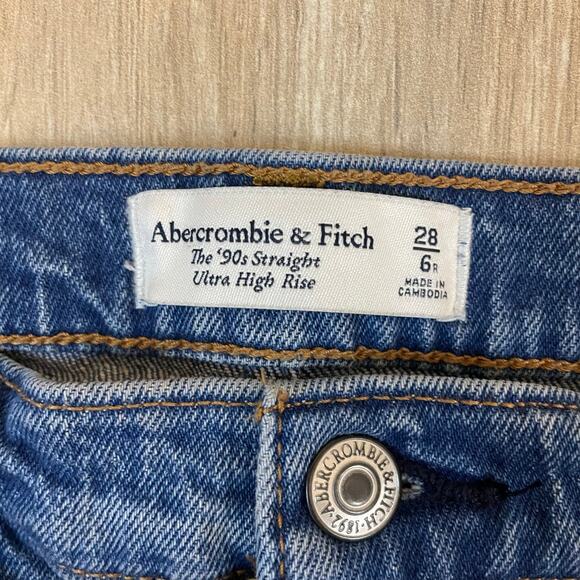 Abercrombie 90s Straight Ultra High Rise Jeans Size 28 Frayed Hem Vintage - Picture 4 of 9